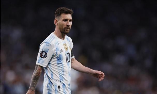 98年她与丈夫一起登珠峰，